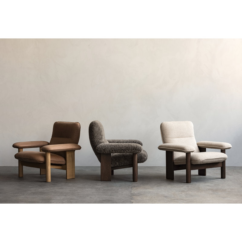 Brasilia Lounge Chair, Dunes 21004 Camel Genuine Leather, Natural Oak