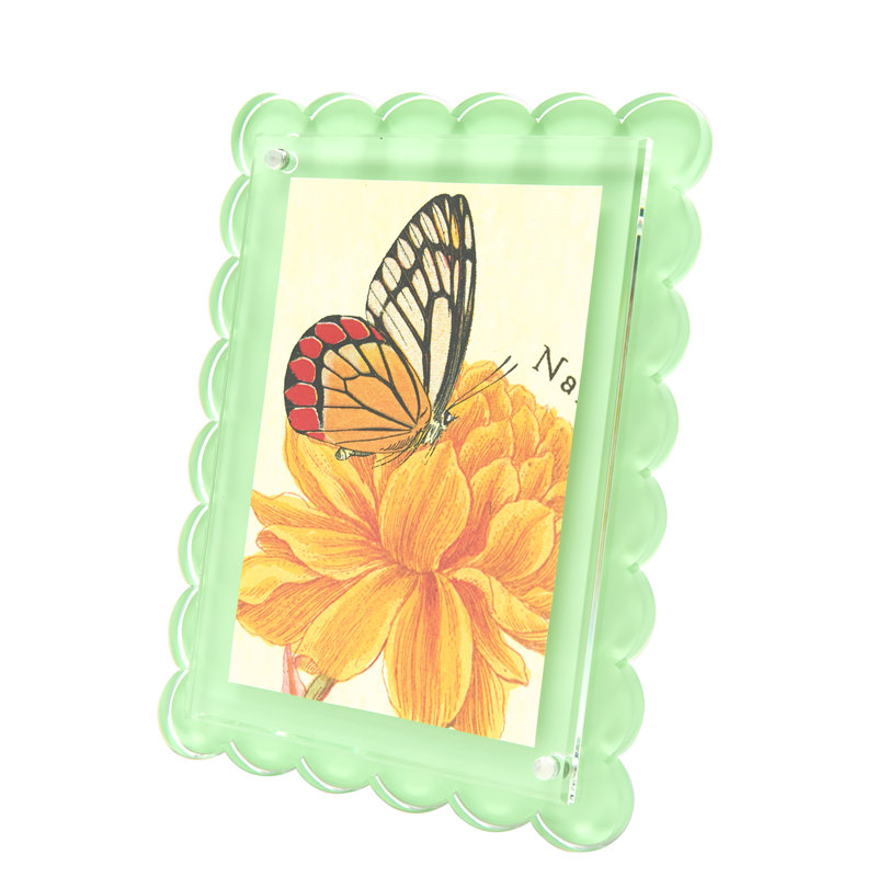 Cadre festonné vert pastel, L 6 po x H 8 po, Vert clair