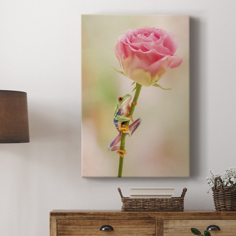 Hanging On II - galerie sur mesure, H 27 po x l 18 po