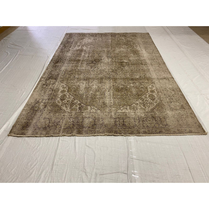 Tapis unique noué à la main anatolien vieilli 6 pi 3 po x 9 pi 5 po One-of-a-Kind