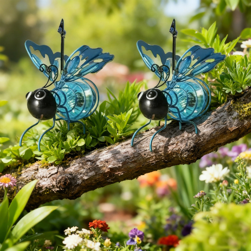 2Pcs Hanging Bee Solar Garden Lights Decor for Outside, Outdoor Statues Figurine Lights Decorations for Patio Balcony Yard Ornament Housewarming