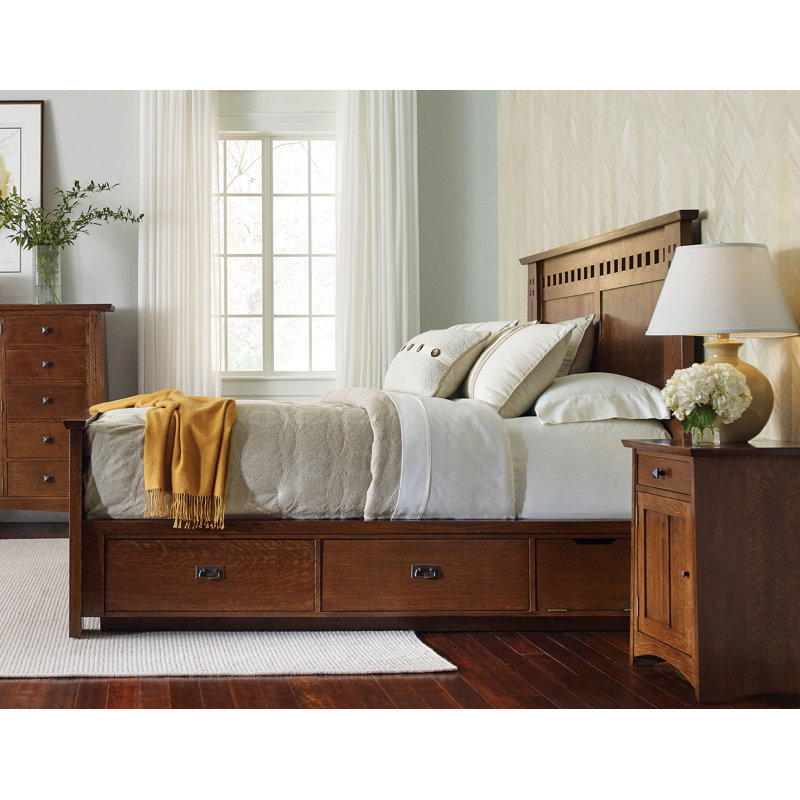 Highlands Bed - Low Footboard, Platform/Storage, King, Centennial