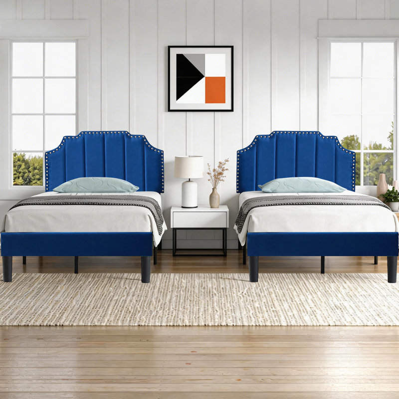 Lit plateforme tapissier Aldora, Bleu foncé