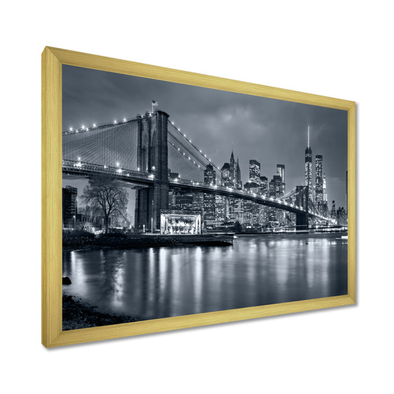Panorama de la ville de New York la nuit, photographie sur métal, H 30 po x l 40 po, Impression encadrée, Doré