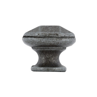 Expression 1 3/16" Diameter Round Knob