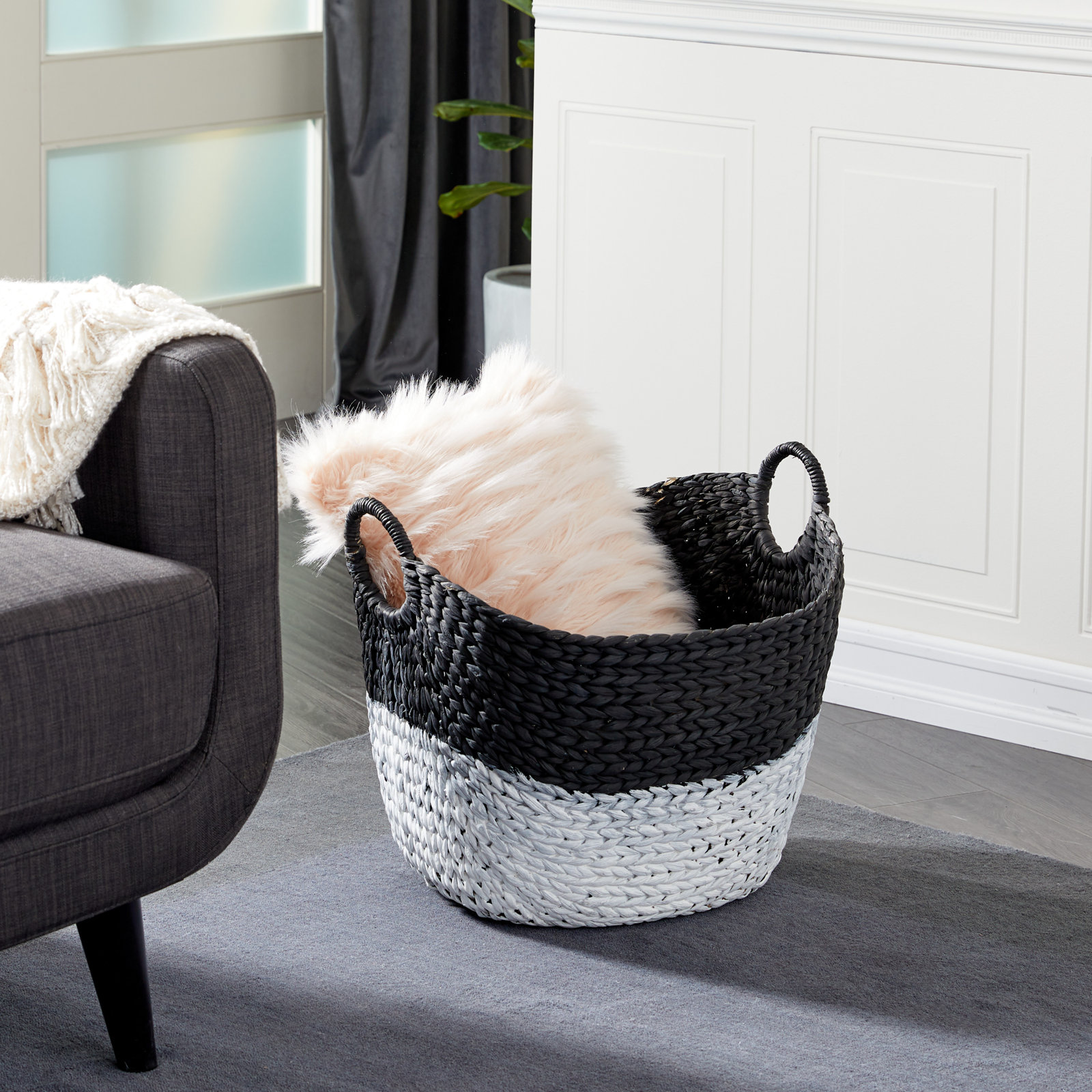 Superior Wicker Basket, 98.94, Black/White