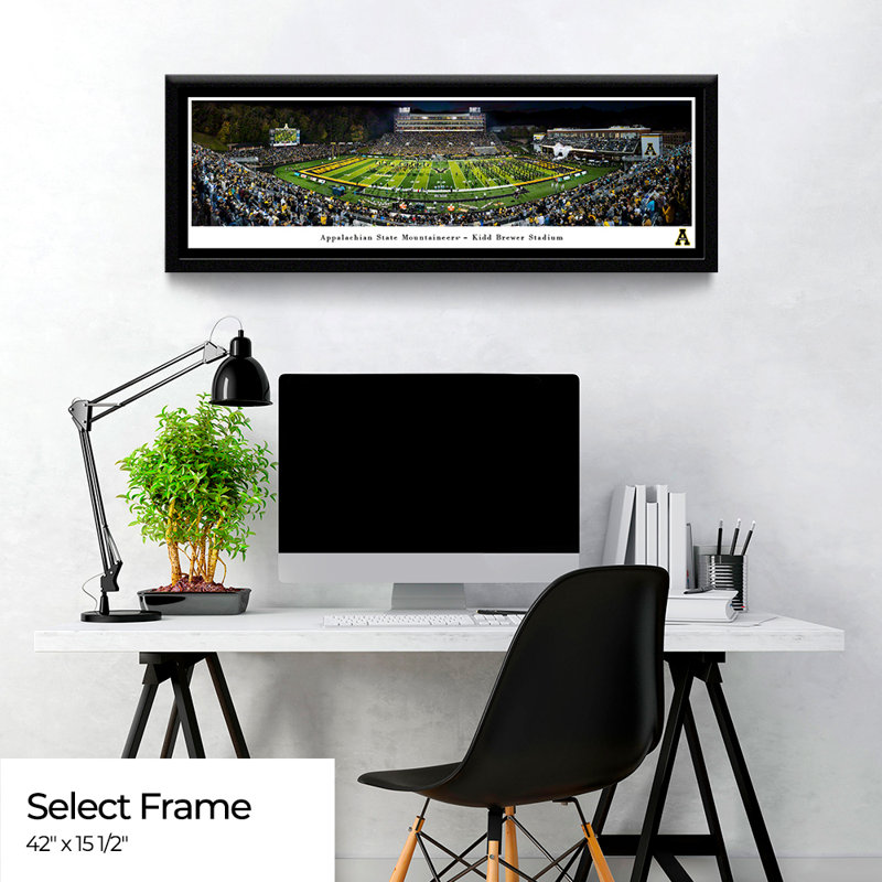 Impression panoramique Appalachian State Football, H 15,5 po x l 42 po x P 1,125 po, Cadre noir