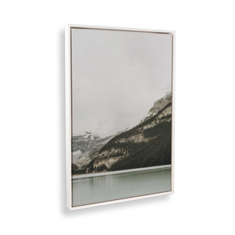 Impression sur toile Mystic Mountain View II, Cadre flottant blanc opaque, H 18,75 po x l 12,75 po x P 1,75 po