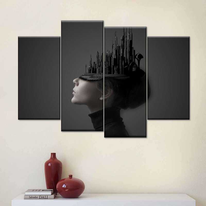 Bizarre Woman Portrait Multi Piece Canvas Print, H 22 po x l 36 po x P 1 po