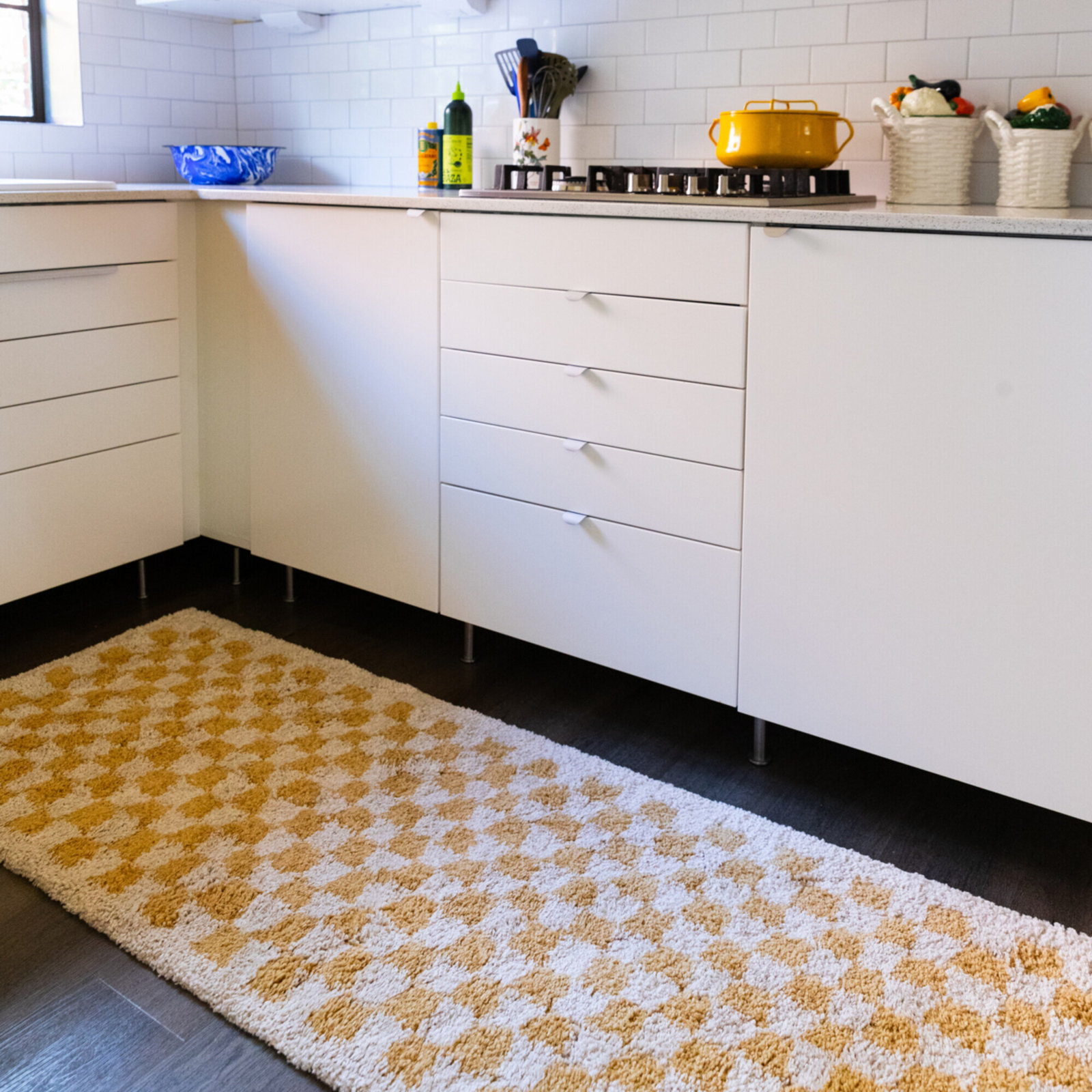 Walker Mustard Cream Checkered Shag Rug, Runner 2'2" x 7'