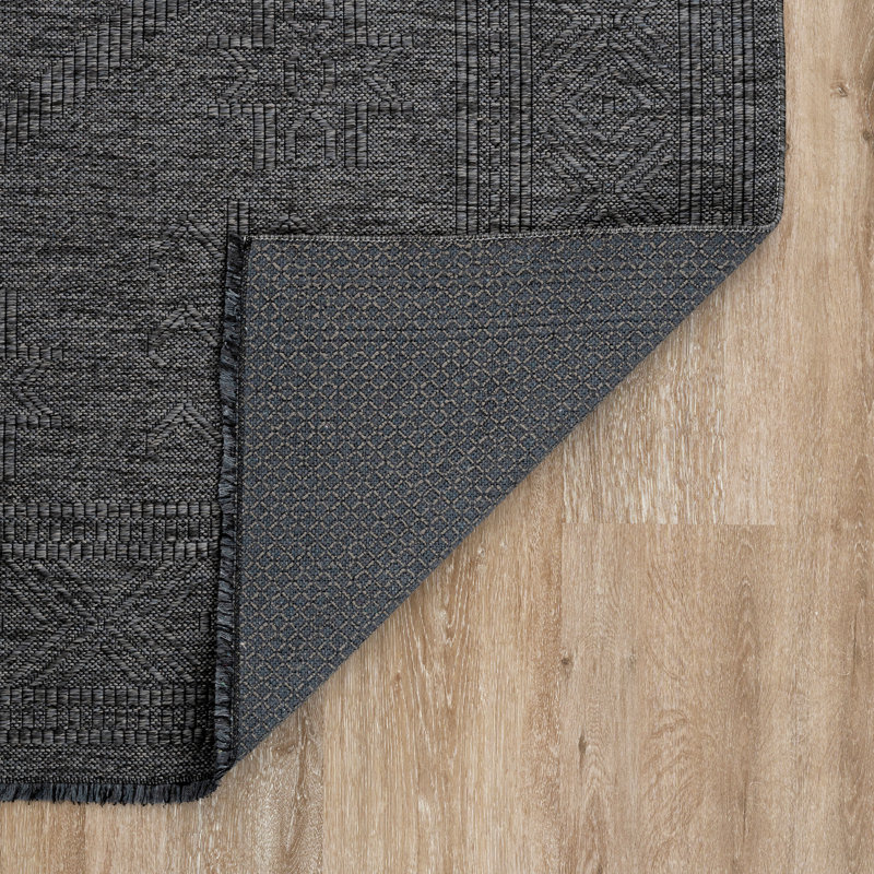 Tapis gris foncé lavable en machine Breleigh, Tapis de couloir 2 pi 3 po x 7 pi 7 po
