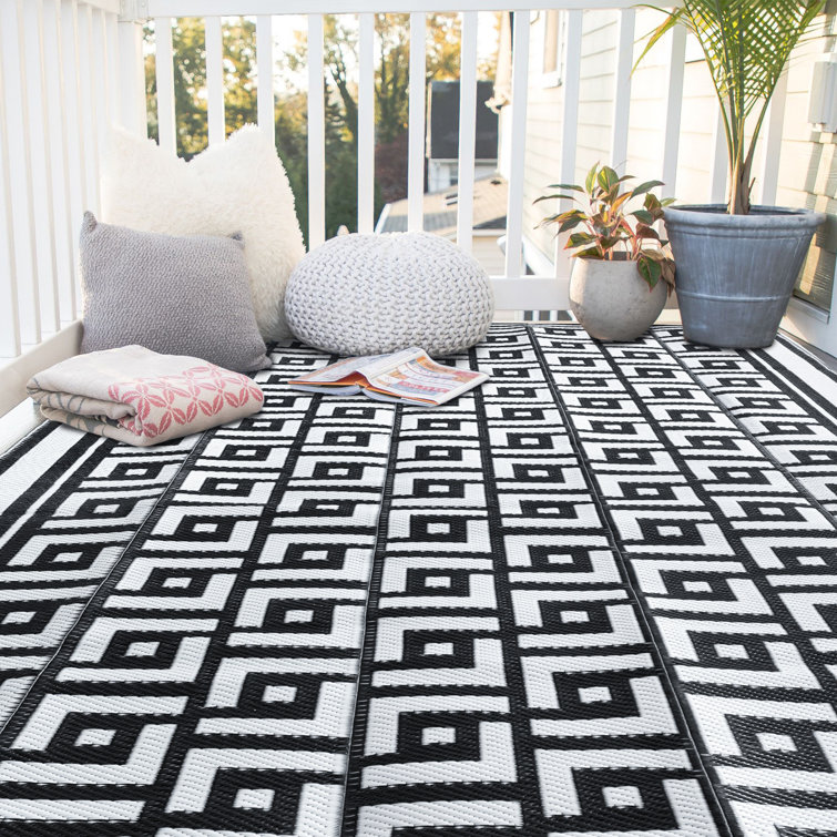 RURALITY Outdoor Rug 5x8 for Patios Clearance,Waterproof Indoor Outdoor  Mats for Camping,Beach,RV,Porch,Picnic,Reversible,Black and White,Check