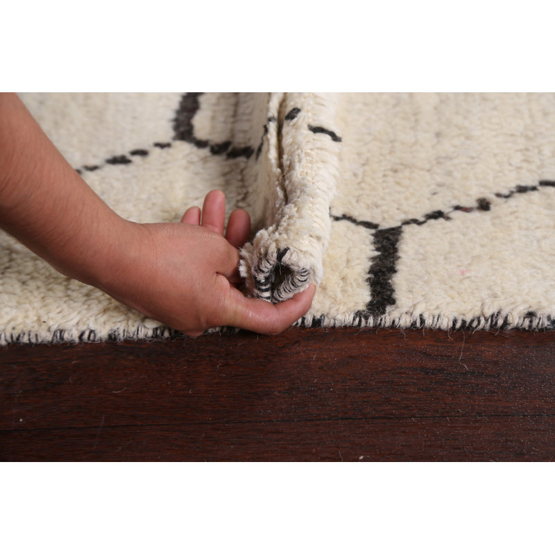 Tapis ivoire en laine noué à la main de conception unique 6 pi 1 po x 10 pi 2 po Moroccan