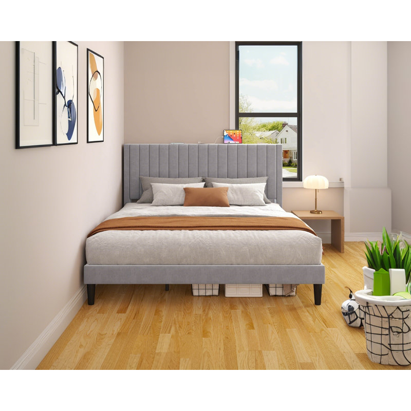 Alti 44.8'' Velvet Upholstered Tufted Bed with Charging Station, Light Gray, King