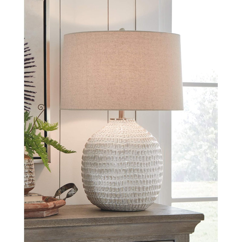 Lampe de table contemporaine en céramique texturée ronde avec abat-jour tambour en tissu