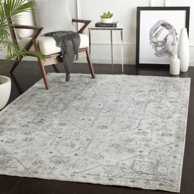 Hersche Oriental Indoor Rug