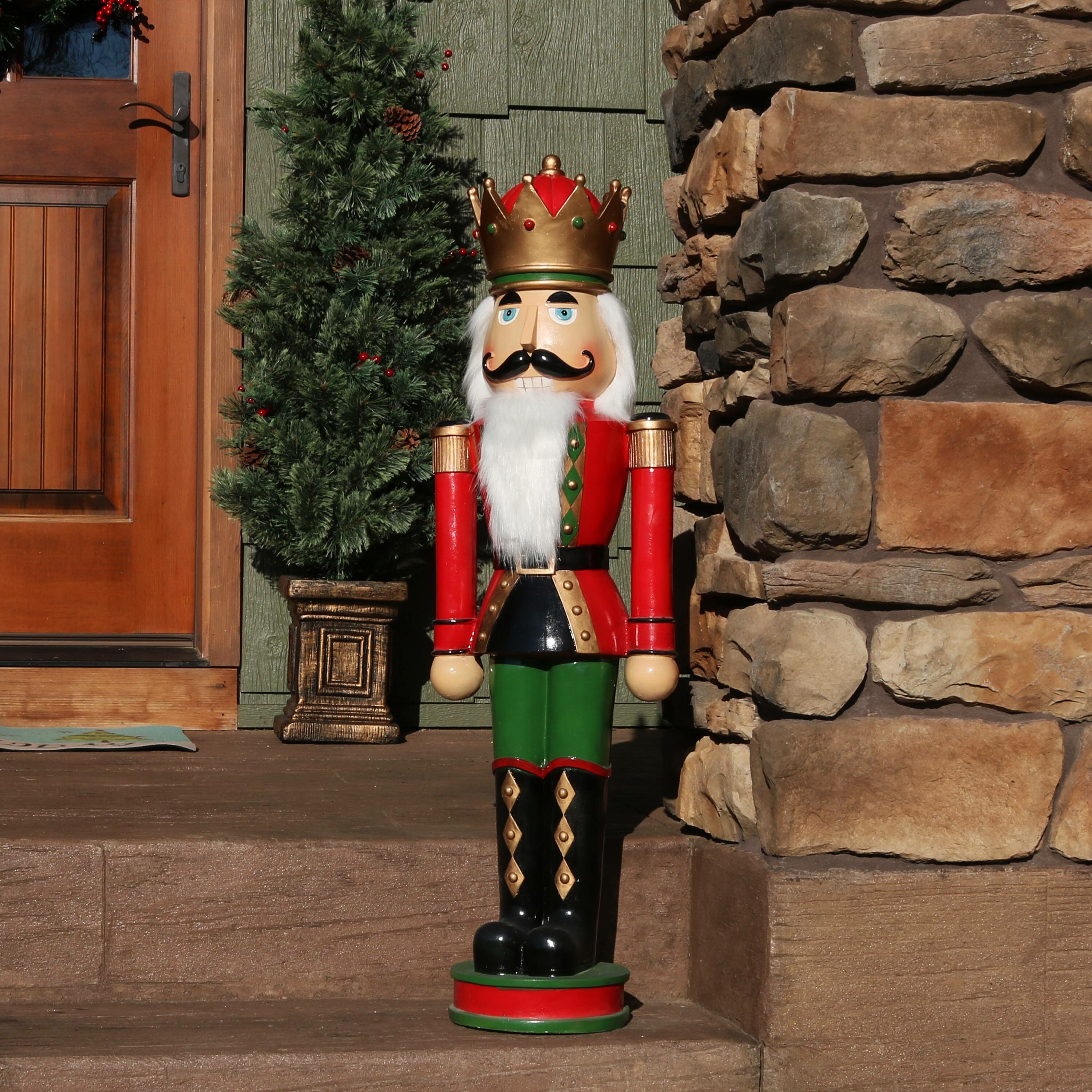 Giant outdoor deals nutcracker soldier