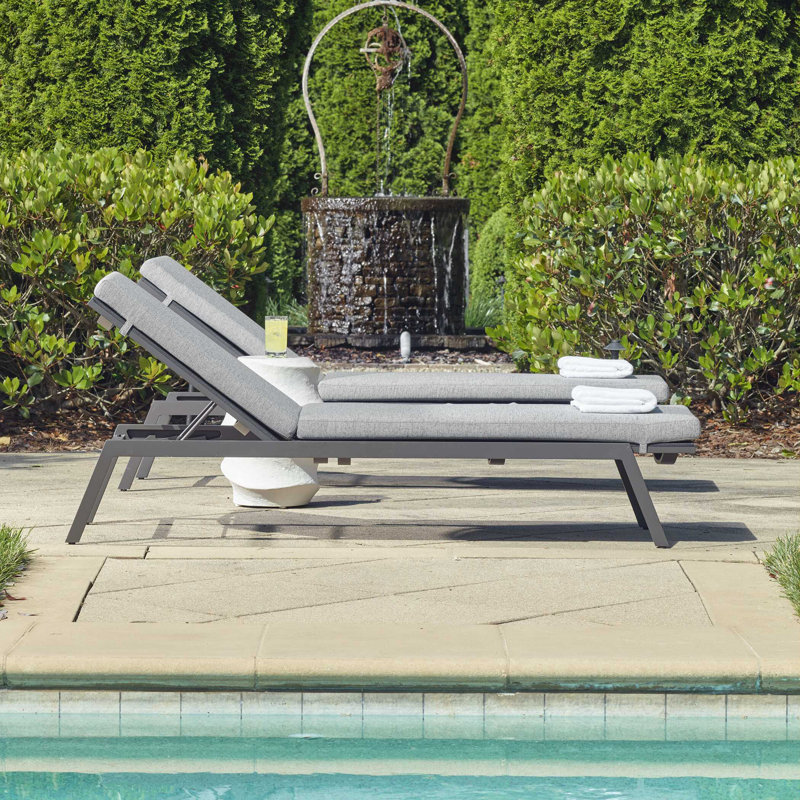  Bea Outdoor Pool Chaise