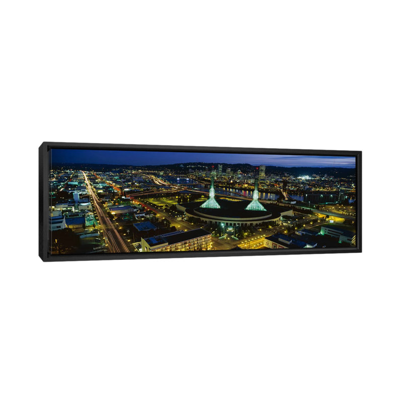 « portland, oregon », reproduction de photo sur toile, H 16 po x l 48 po x P 1,5 po, Cadre noir