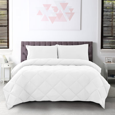 Down Alternative Microfiber Reversible Comforter Set - All Season Diamond Pattern Comforter with Shams