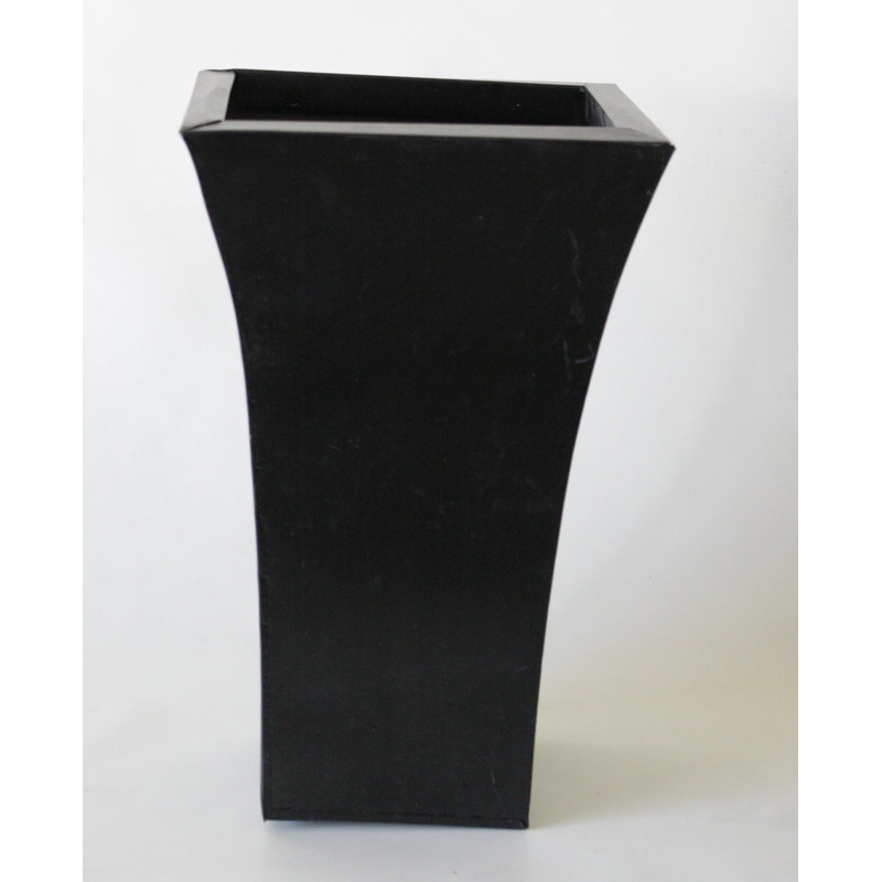Vase de table en étain