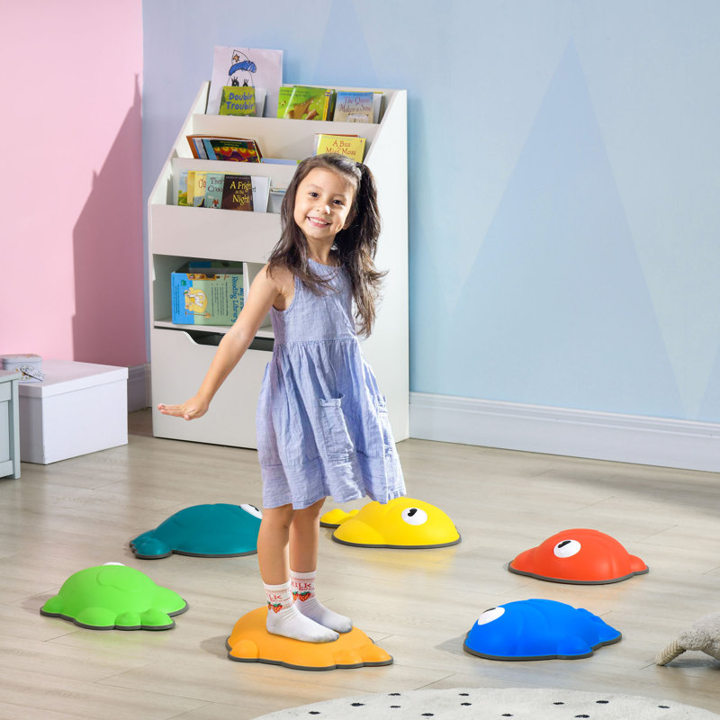 Harriet Bee Havell Plastic Giant Games