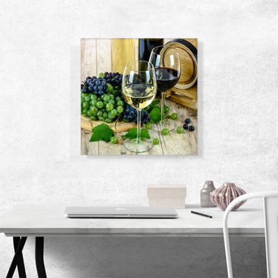 «Wine Glass with Grapes Home Decor», reproduction de photo sur toile tendue