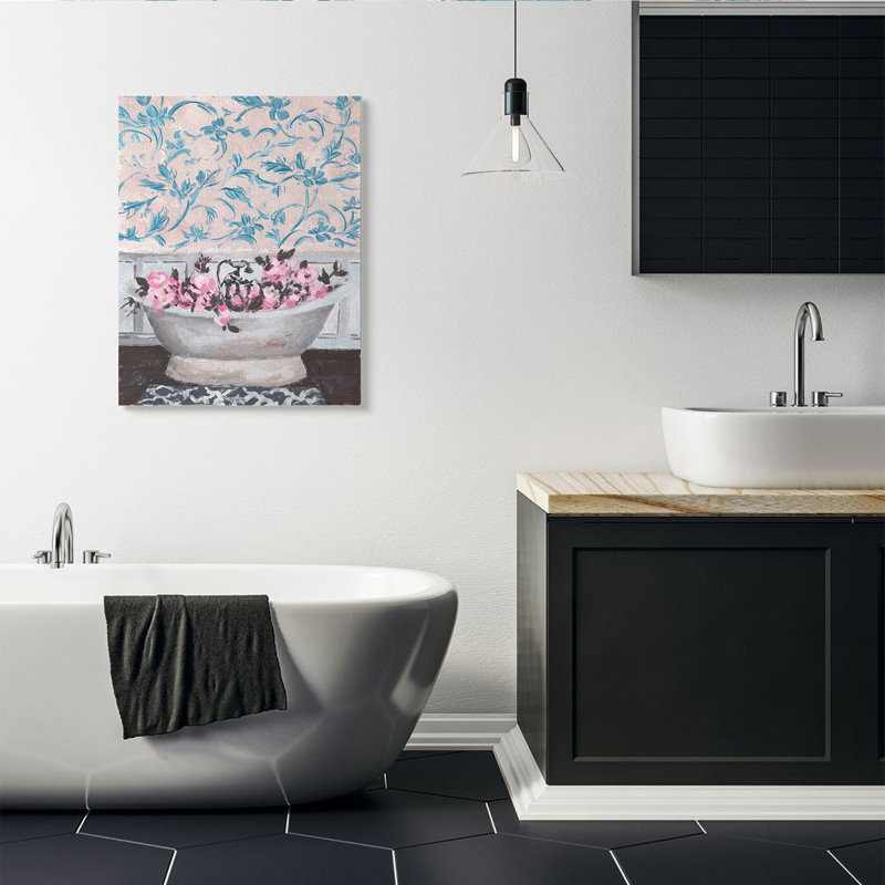 «Flower In Bath Tub» par Melissa Wang - reproduction d'art, Toile tendue, H 40 po x l 30 po
