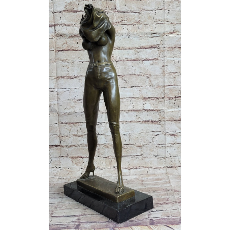 Figurines et sculptures