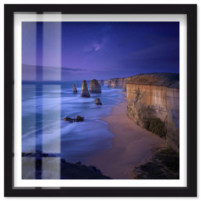 «Dusky Deep Dreams Shadowbox», photographie côtière par Notoriart, cadre noir, 21 x 21