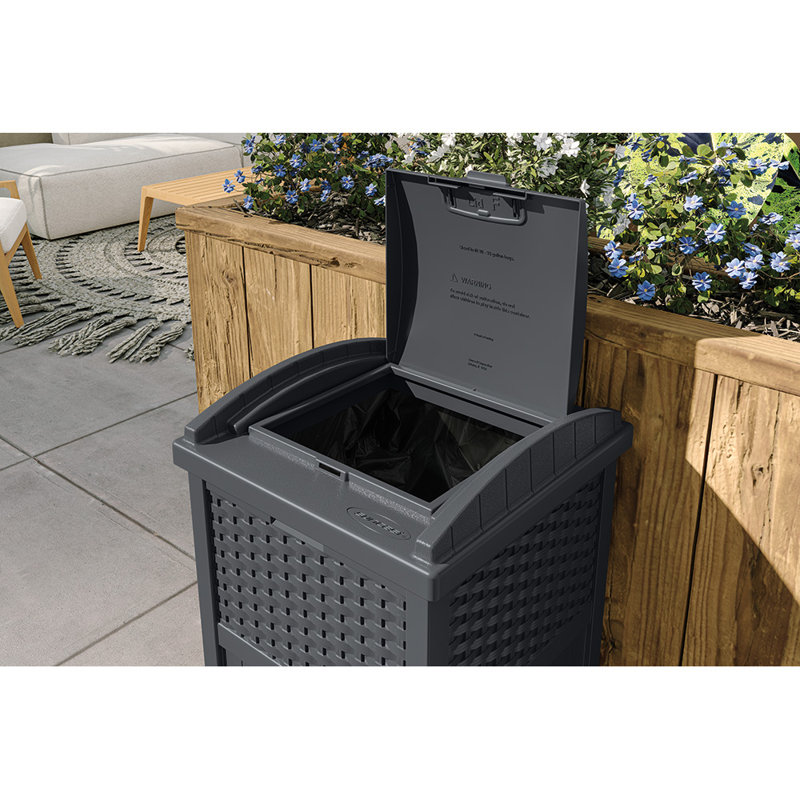 Poubelle de patio en résine avec couvercle verrouillable l 17 po x P 16 po Suncast, Cyberespace