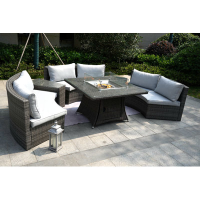Ensemble de conversation en osier / rotin pour 6 personnes avec coussins