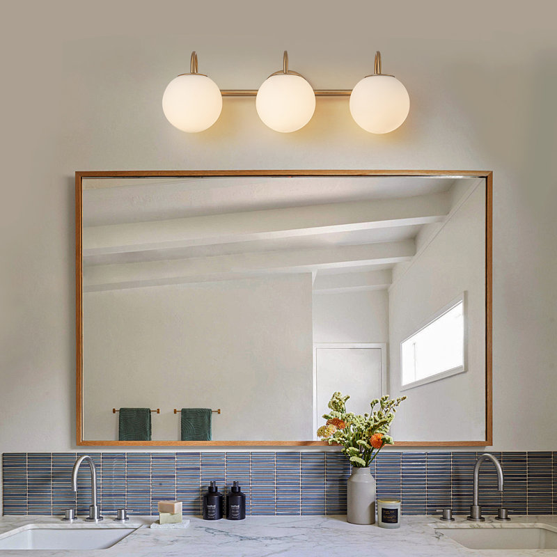 Éclairage pour meuble-lavabo Kaynen, Trois lumières, Doré