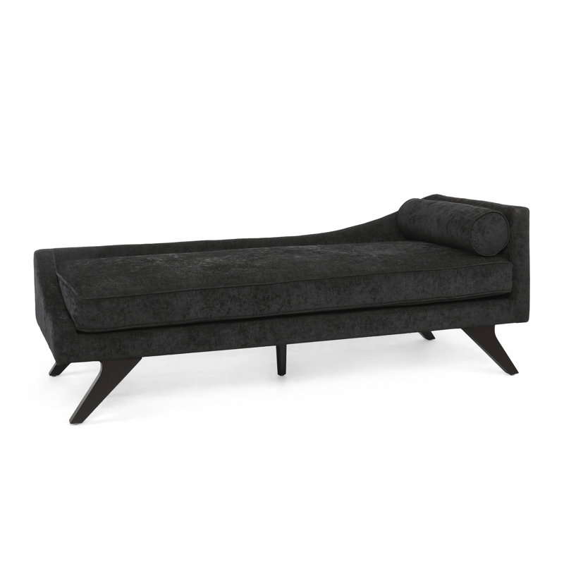 CHAISE LUNGE