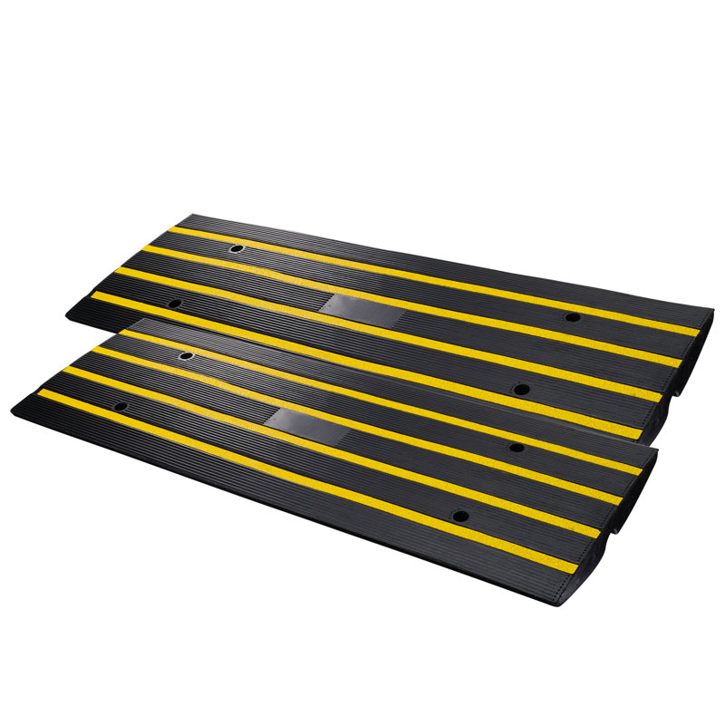 Rampe de trottoir, montée de 2,6 po, rampes d’allée en caoutchouc, rampe de seuil de capacité de poids robuste de 33069 lb, rampes de pont en bordure pour trottoir de garage de quai de chargement, ensemble de rampe extensible