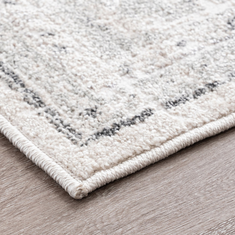 Tapis oriental en polypropylène et polyester Saxton, crème, 5 x 7 (5 pi 3 po x 7 pi 3 po), Rectangle 5'3'' x 7'3''