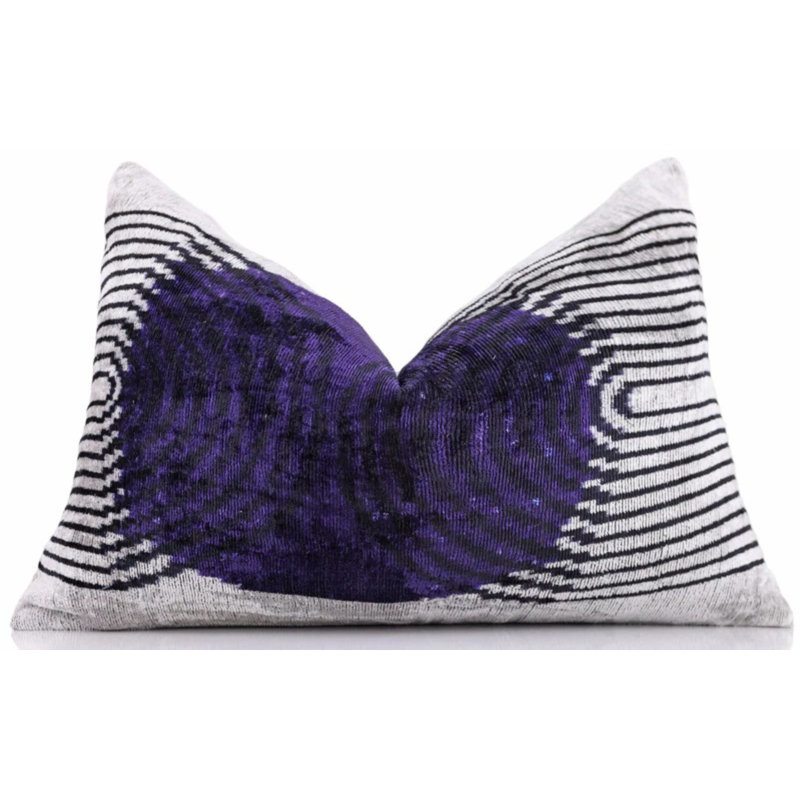Coussin décoratif luxueux en velours de soie mauve 16 x 24 - lombaire géométrique moderne fait à la main