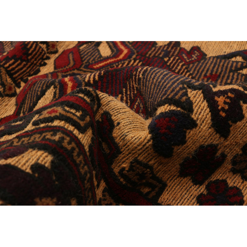 Tapis rouge tadjik 3 pi 3 po x 4 pi 4 po