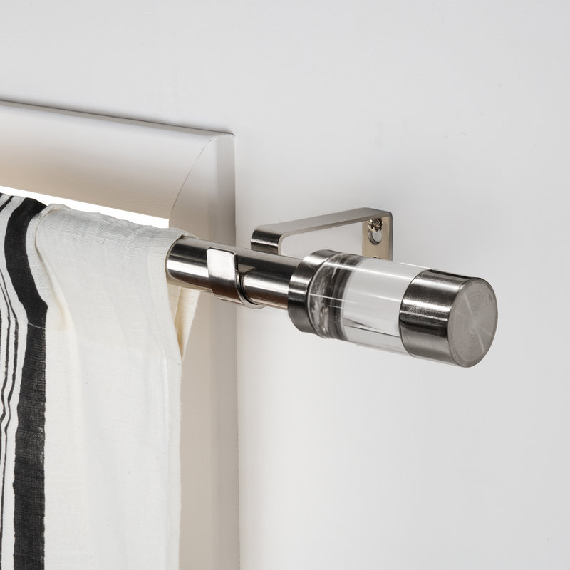 Tringle à rideaux simple réglable 1 po Audrinna, H 1,5 po x l 84 po x P 1,5 po, Argent