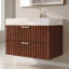 Meuble-lavabo mural simple de 76 cm (30 po) en noyer cannelé, avec lavabo en céramique et comptoir en pierre frittée blanche veinée.-322801059