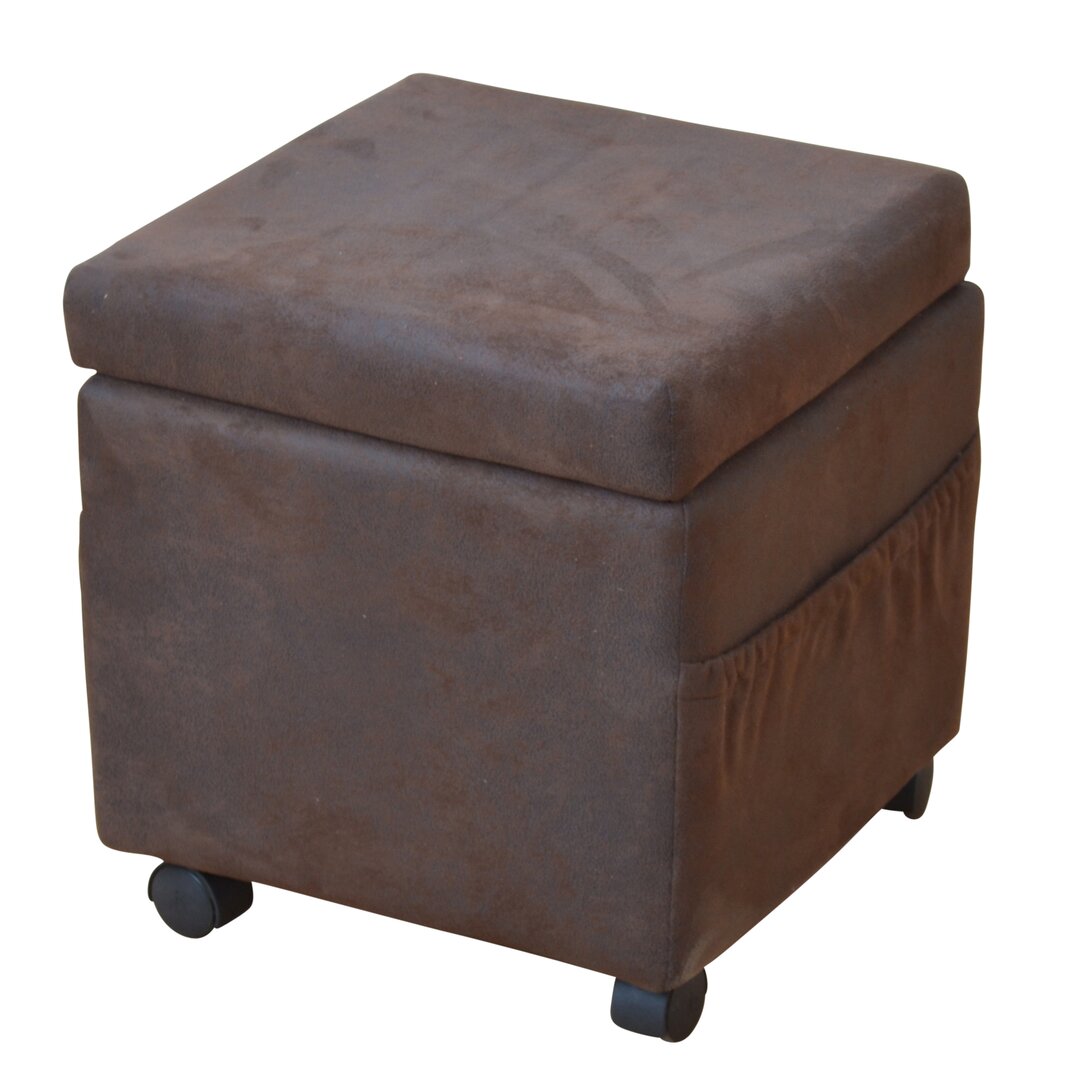 Hocker Laisha