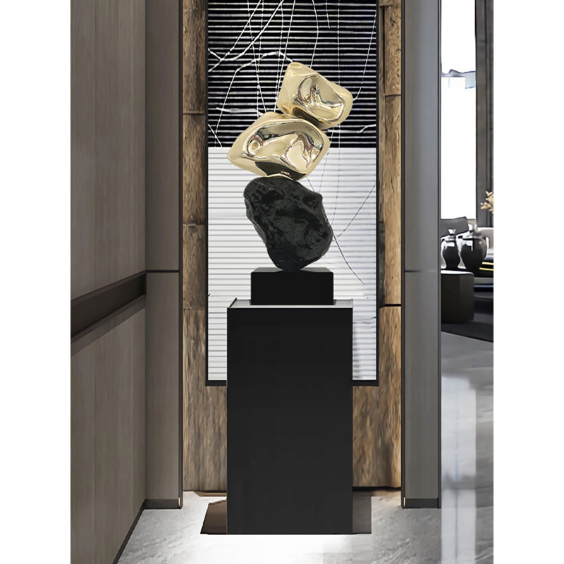 Sculpture moderne en fibre de verre électroplaquée, Doré