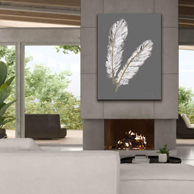 Toile épique Graffiti «Gold Feathers 4 On Grey» par Chris Paschke, 40 po x 54 po