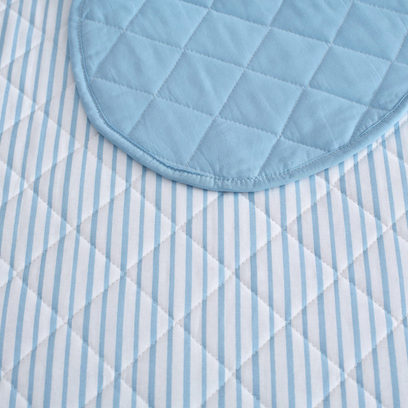 Ensemble de courtepointe réversible en coton Martha Stewart, Queen Quilt + 2 Standard Pillowcases, Blue