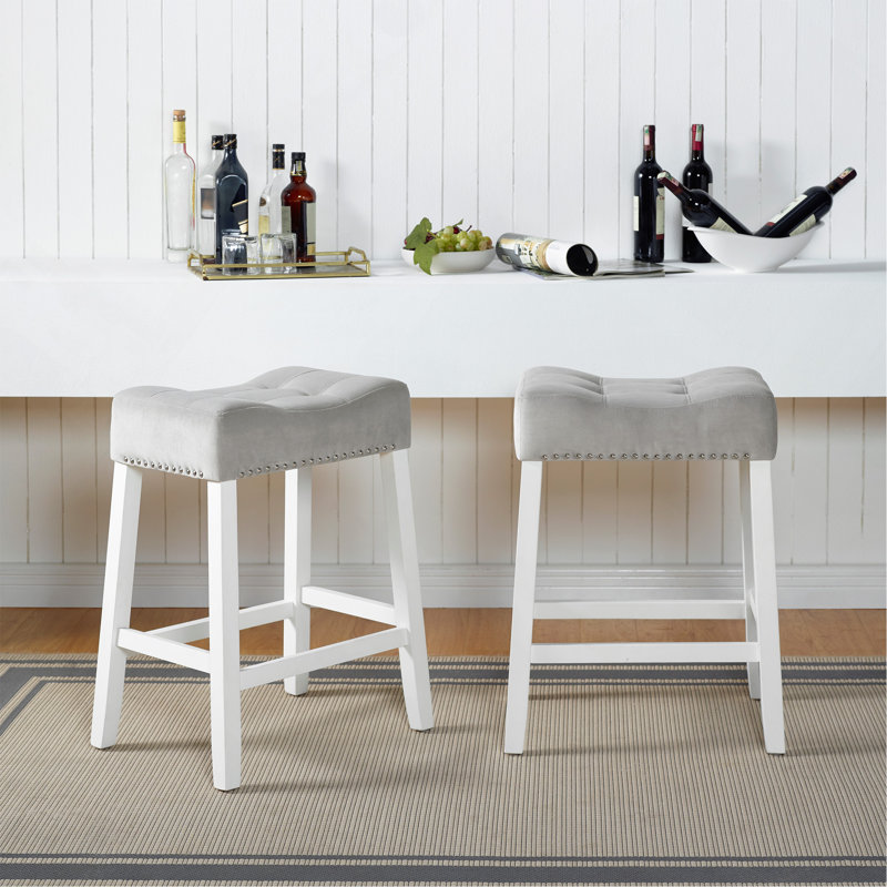 Ensemble de 2 tabourets en velours à hauteur de comptoir Morovo - Finition délavée Morovo