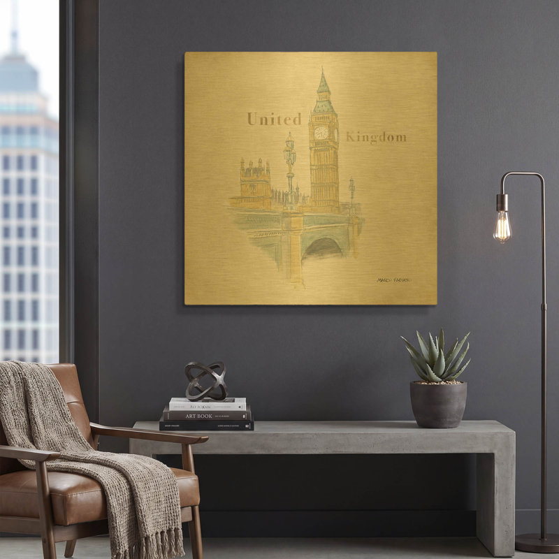  «World Trekker 2» par Marco Fabiano, art mural en métal doré, 36 po x 36 po, 36"x36"
