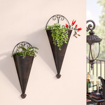Cirebon Metal Planter
