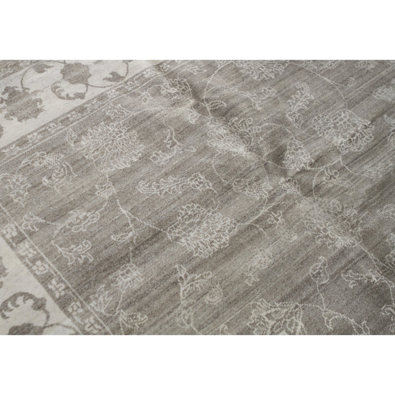 Luxa Floral Area Rug