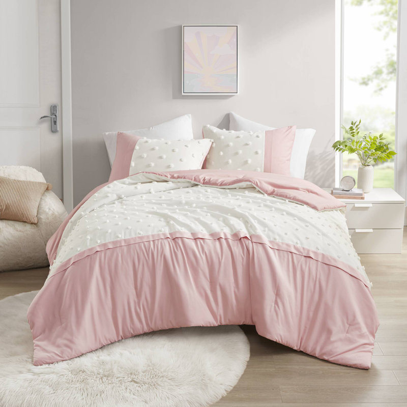 Shay Colorblock Clip Jacquard Comforter Set, King Comforter + 2 Standard Shams