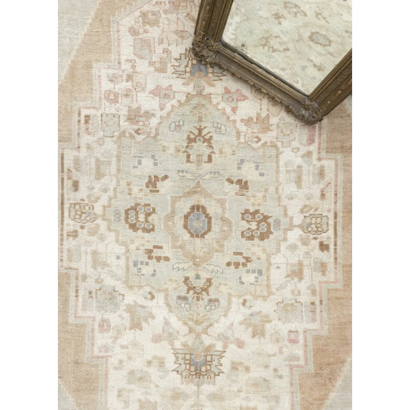 Tapis unique 4 pi 10 po x 9 pi 4 po Milvia